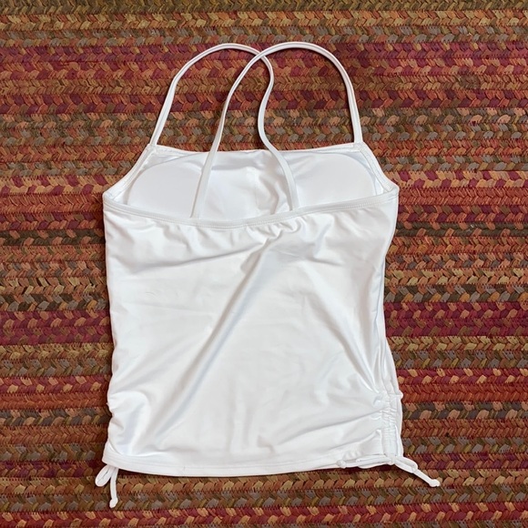 SOLD NWOT WHITE O’NEILL SALTWATER SOLIDS BASIC TANK BIKINI TOP - Picture 2 of 4